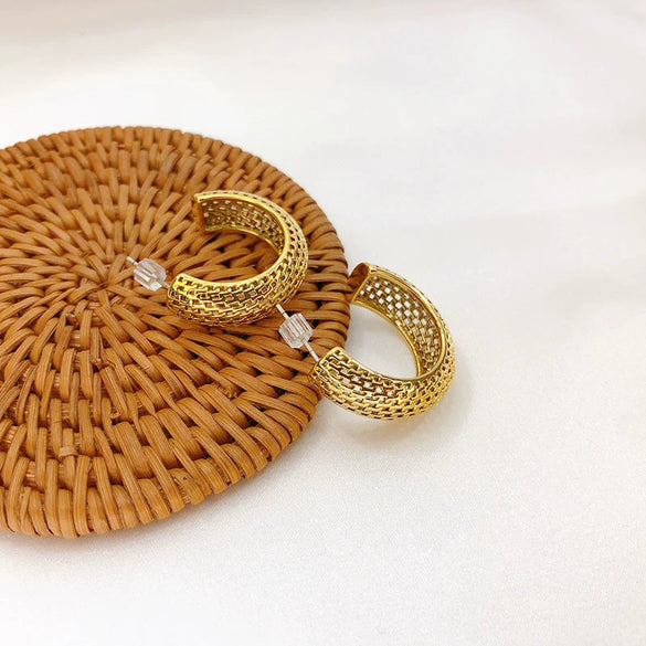 Women's Minimalist Geometric Ear Cuff Earrings Copper Gold Plated With Silver Needle Fashion Electroplated Opening Clip Design