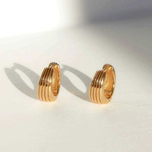 Women's Minimalist Geometric Hoop Ear Cuffs With Silver Needle And Copper Electroplated Striped Retro Metal Design