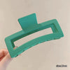 Women's Minimalist Geometric Ps Hair Clip With Paint Treatment And Multiclaw Design