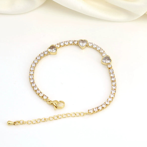 Women's Minimalist Heart Shaped Copper Bracelet With Micro Inlaid Zircon Electroplated Love Chain Jewelry