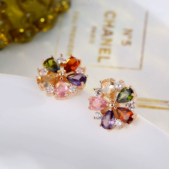 Women's Minimalist Plant Flowers Gold Plated Copper And Artificial Zircon Necklace And Earrings Set