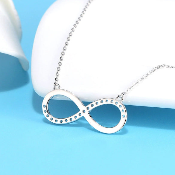 Women's Minimalist S925 Sterling Silver Letter Pendant Necklace With Zircon Inlay Electroplated Jewelry