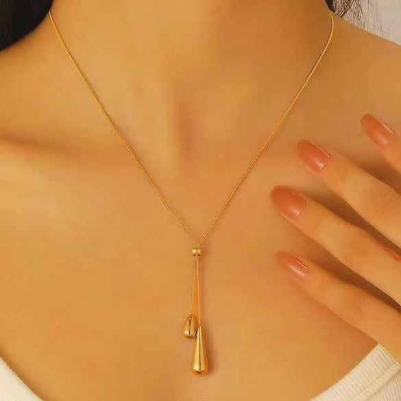 Women's Minimalist Stainless Steel And Titanium Steel Drop Shape Pendant Necklace And Earrings Twopiece Set With Electroplating And Bone Chain