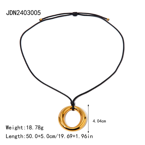 Women's Minimalist Stainless Steel And Titanium Steel Geometric Clavicle Necklace