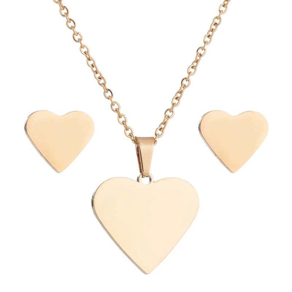 Women's Minimalist Stainless Steel Heart Pendant Necklace With Electroplated Ochain Design