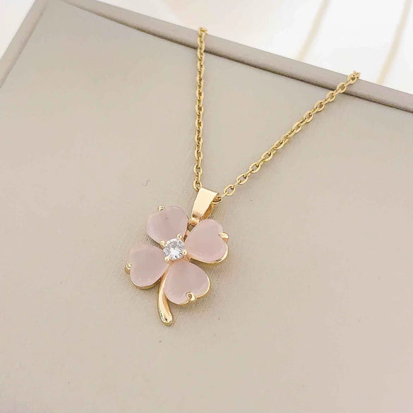 Women's Minimalist Titanium Steel Necklace With Cat's Eye And Fourleaf Clover Real Gold Plated And Enhanced Color Retention