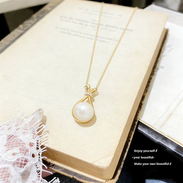 Women's Modern Minimalist Casual Style Pearl Glass Money Bag Pendant Titanium Steel Necklace With Zircon Inlay