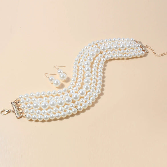 Women's Multilayered Collar Necklace Set Jewelry Imitation Pearl Snake Bone Chain Geometric French Retro Pearlescent Treatment
