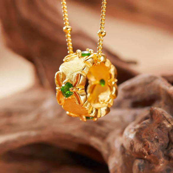 Women's Natural Diopside Garnet Colored Gemstone Pendant Necklace In Midcentury Style Set With Gems Geometric Pattern 925 Sterling Silver