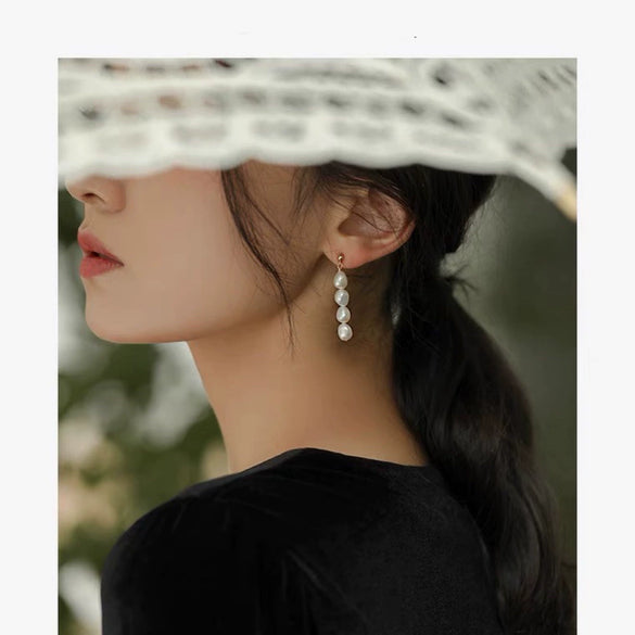 Women's Natural Freshwater Pearl Alien Shape Elegant Earrings