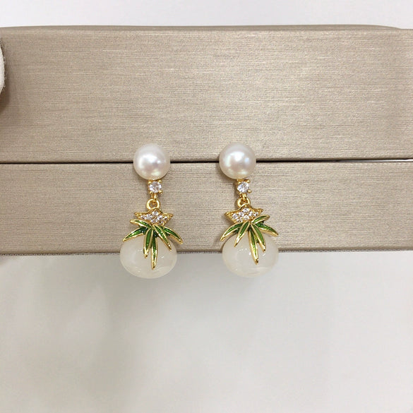 Women's Natural Freshwater Pearl And Chalcedony Earrings In S925 Sterling Silver Flat Round And Bun Round Shape