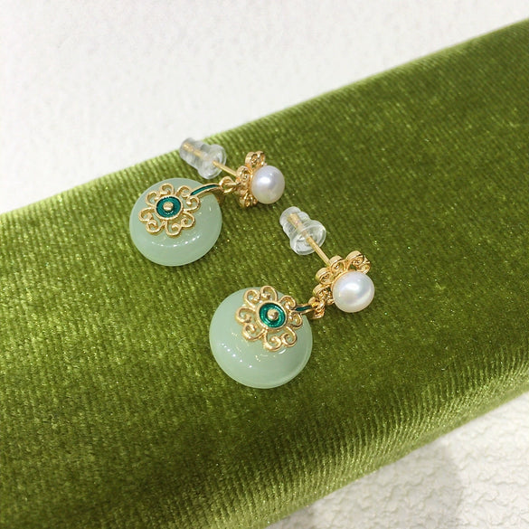Women's Natural Freshwater Pearl And Chalcedony Earrings With S925 Sterling Silver Needle Flat Round Shape