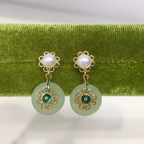 Women's Natural Freshwater Pearl And Chalcedony Earrings With S925 Sterling Silver Needle Flat Round Shape