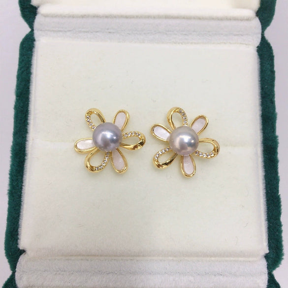 Women's Natural Freshwater Pearl And S925 Sterling Silver Cut Out Resin Daisy Earrings