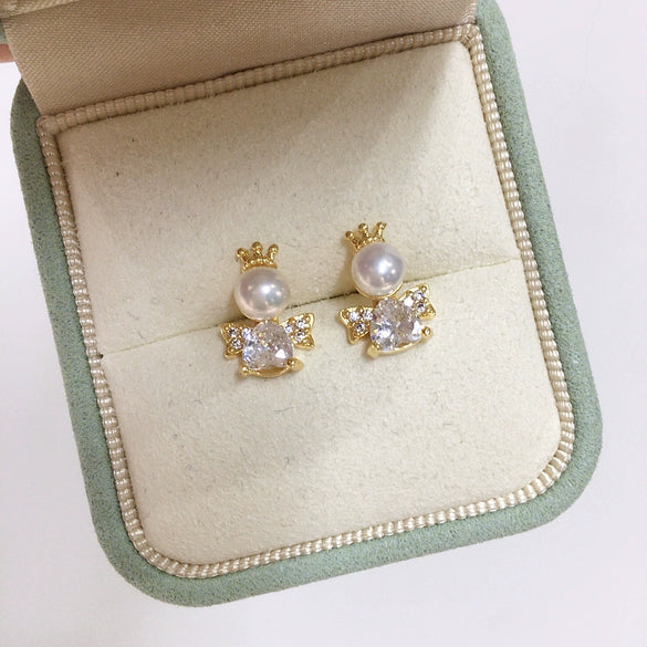 Women's Natural Freshwater Pearl And Zircon Earrings With Oblate Shape