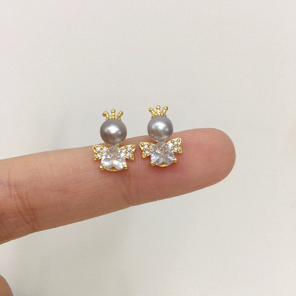 Women's Natural Freshwater Pearl And Zircon Earrings With Oblate Shape