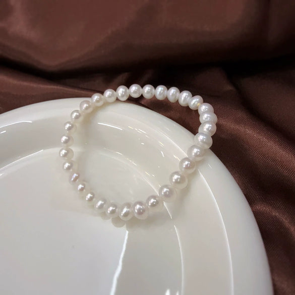Women's Natural Freshwater Pearl Bracelet 925 Silver Plated 18K Gold With Flat Round And Bun Round Pearls
