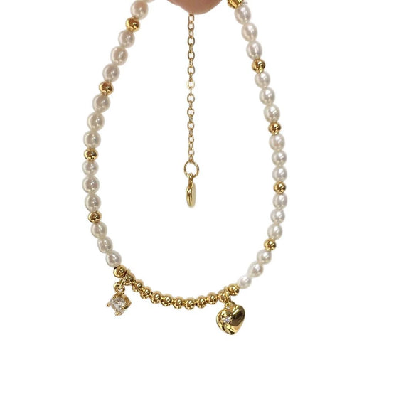 Women's Natural Freshwater Pearl Bracelet With Copper Alloy Nearly Round Beads