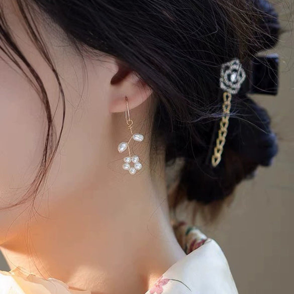 Women's Natural Freshwater Pearl Ear Clip Earrings Oblate Shape Cute Flower Design