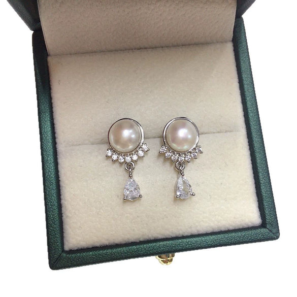 Women's Natural Freshwater Pearl Earrings Alloy Inlaid With Gemstones Fashion Ol Style Flat Round Shape