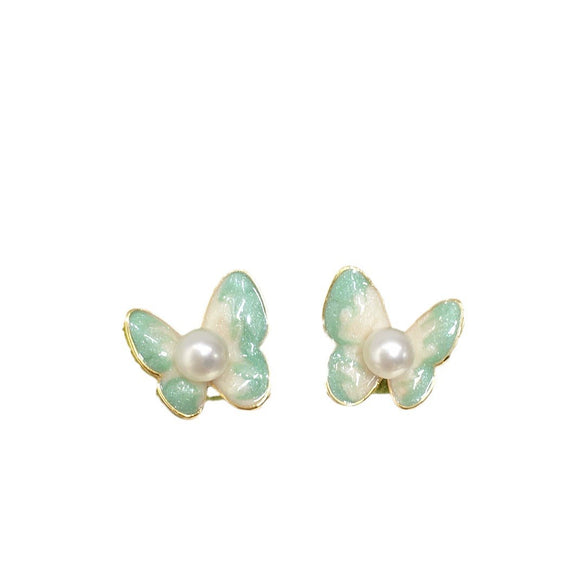 Women's Natural Freshwater Pearl Earrings In S925 Sterling Silver With Gradient Blue Butterfly Design And Oblate Shape