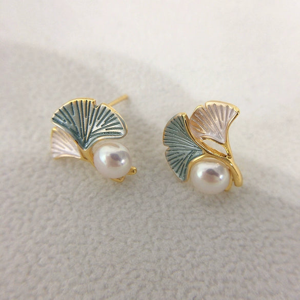 Women's Natural Freshwater Pearl Earrings In S925 Sterling Silver With Oblate Shape