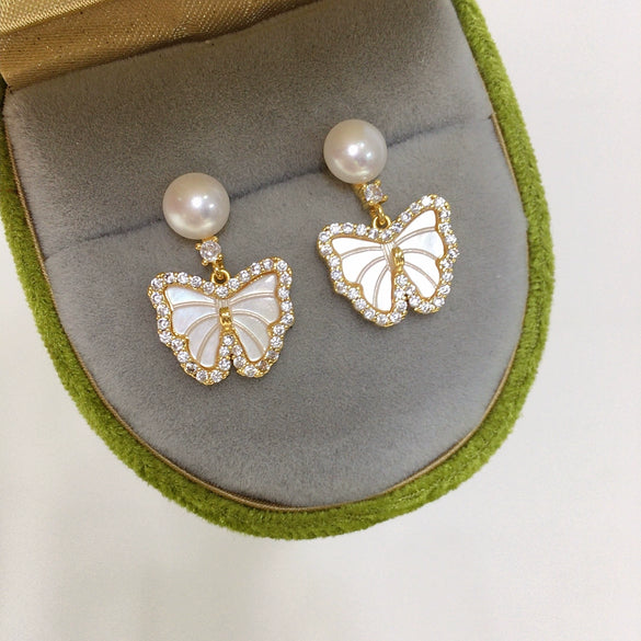 Women's Natural Freshwater Pearl Earrings In S925 Sterling Silver With Seashells Micro Zircon Butterfly Design And Oblate Shape
