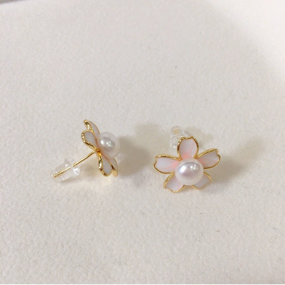 Women's Natural Freshwater Pearl Earrings S925 Sterling Silver Flat Round And Bun Round Shape
