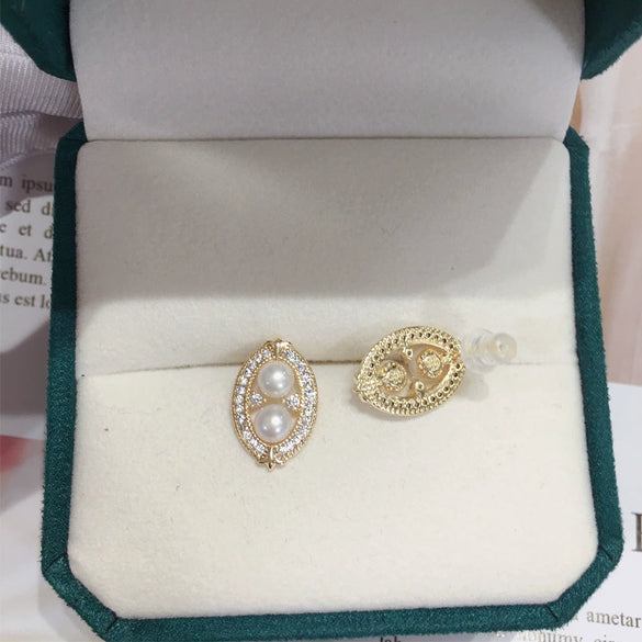 Women's Natural Freshwater Pearl Earrings S925 Sterling Silver Needle 18K Goldfilled Flat Round And Oblate Shape Retro Style Alloy Inlaid With Artificial And Semiprecious Stones