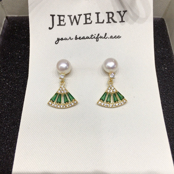 Women's Natural Freshwater Pearl Earrings With Fanshaped Green Zircon And Alloy Inlaid With Artificial And Semiprecious Gemstones Exquisite Retro Style