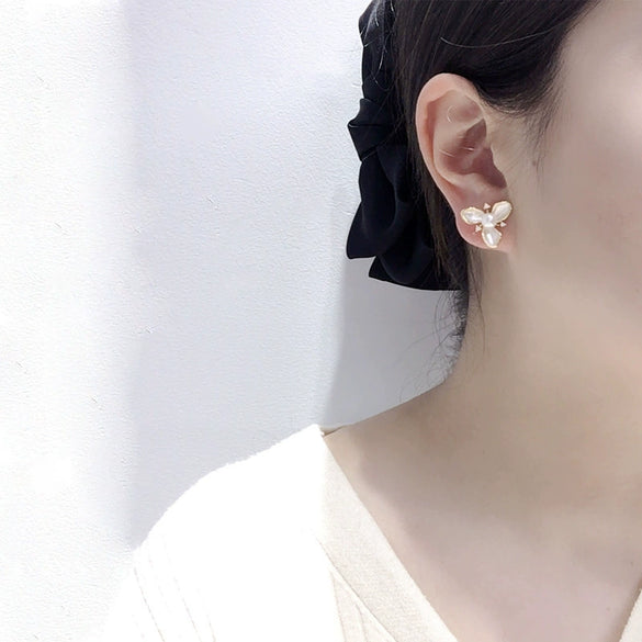 Women's Natural Freshwater Pearl Earrings With Painted Threepetal Flower Design 18K Goldfilled Colorpreserving