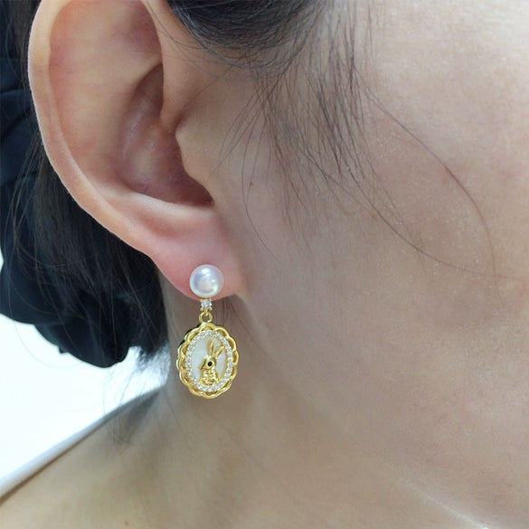 Women's Natural Freshwater Pearl Earrings With S925 Sterling Silver Needle And Sea Shell Bunny Design Oblate Shape