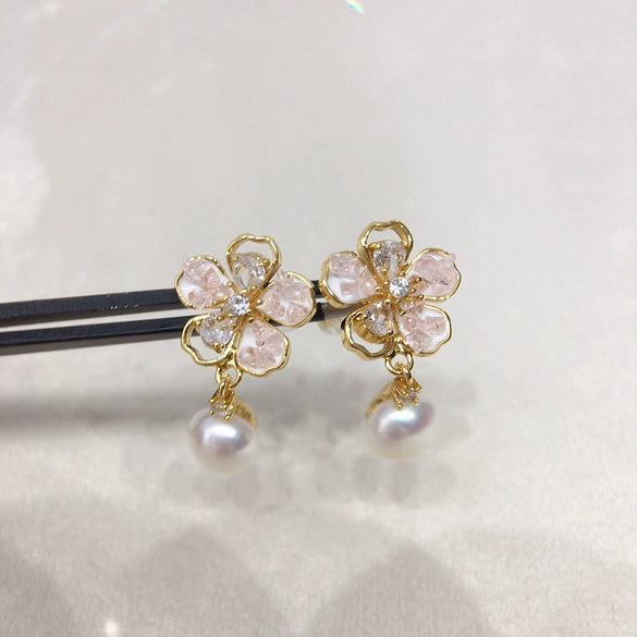 Women's Natural Freshwater Pearl Earrings With S925 Sterling Silver Pin Oblate Shape