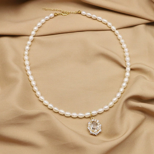 Women's Natural Freshwater Pearl Necklace With Geometric Pearl Chain Retro Clavicle Necklace Electroplated Non Fading Jewelry