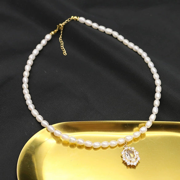 Women's Natural Freshwater Pearl Necklace With Geometric Pearl Chain Retro Clavicle Necklace Electroplated Non Fading Jewelry