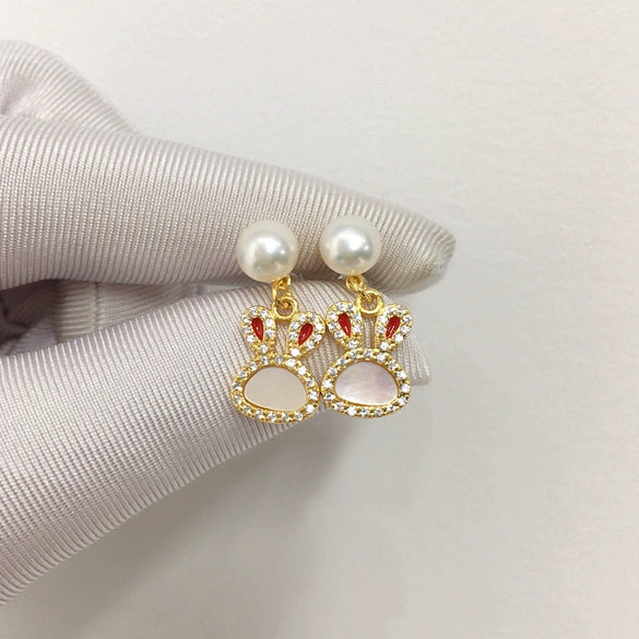 Women's Natural Freshwater Pearl Rabbit Earrings With S925 Sterling Silver And 18K Goldfilled And Motherofpearl