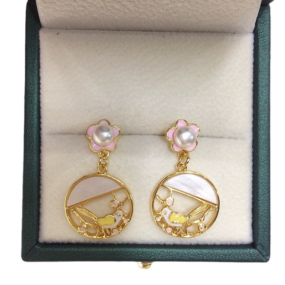 Women's Natural Freshwater Pearl S925 Sterling Silver Round Shaped Earrings
