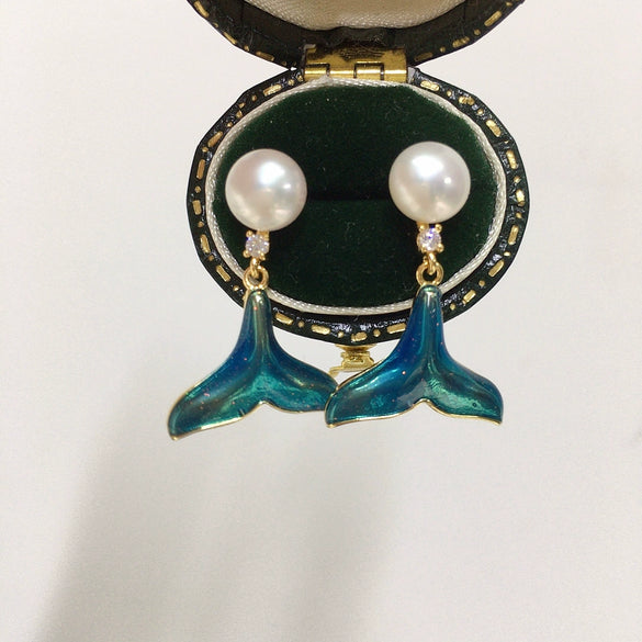 Women's Natural Freshwater Pearl Stud Earrings With Iridescent Fishtail Blue Whale Tail Design Alloy Inlaid With Artificial And Semiprecious Stones Oblate Shape