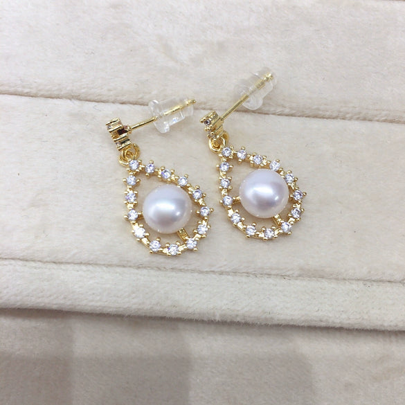 Women's Natural Freshwater Pearl Zircon Drop Earrings With 18K Gold Color Preservation Oblate Shape