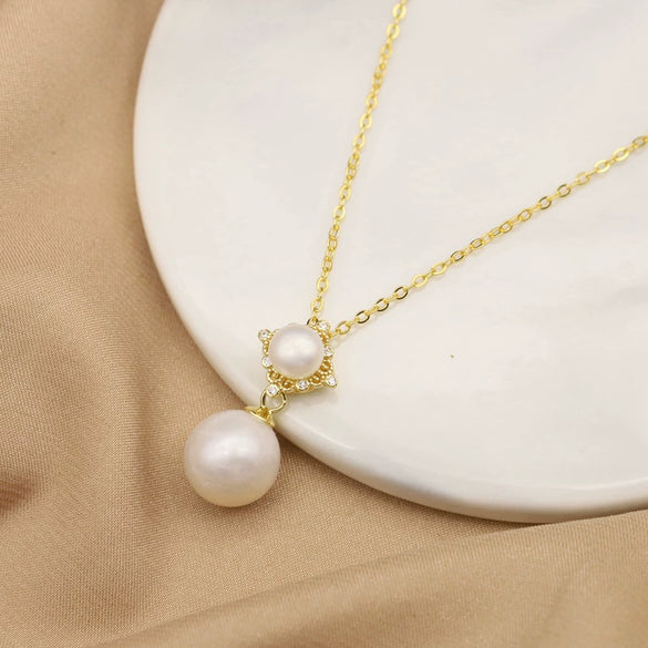 Women's Natural Pearl Necklace In 925 Sterling Silver With Geometric Rhombus Pendant Retro Electroplated Clavicle Chain