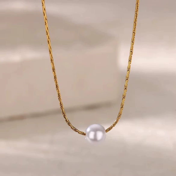 Women's Natural Pearl Pendant Necklace Titanium Steel Light Luxury Minimalist Round Snake Chain