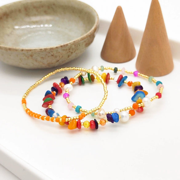 Women's Natural Retro Style Handwoven Glass And Glaze Beaded Bracelet With Geometric Pattern And Colorful Natural Pearl Gravel