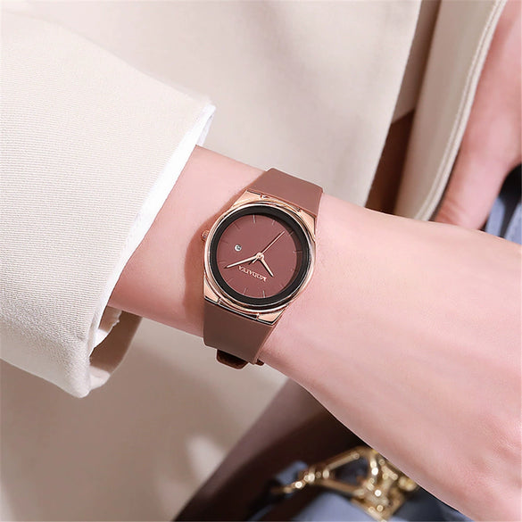 Women's Niche Quartz Watch Alloy Case Silicone Strap Stainless Steel Clasp Round Dial Leisure Style