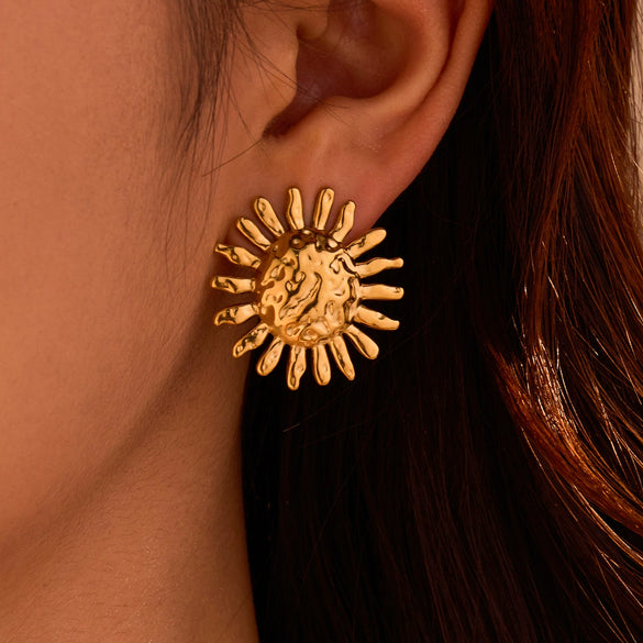 Women's Niche Retro Pleated Texture Stainless Steel 18K Electroplated Earrings