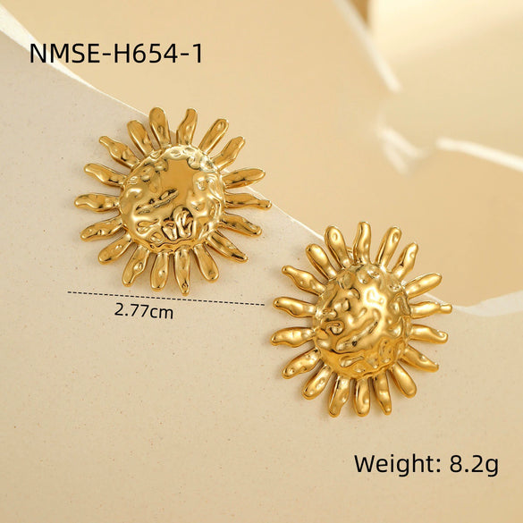 Women's Niche Retro Pleated Texture Stainless Steel 18K Electroplated Earrings