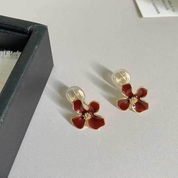 Women's Nonpiercing Clip Ear Studs Copper Electroplated Geometric Pearl White Oil Painting Flower Temperament Mosquito Repellent Incense Plate Style