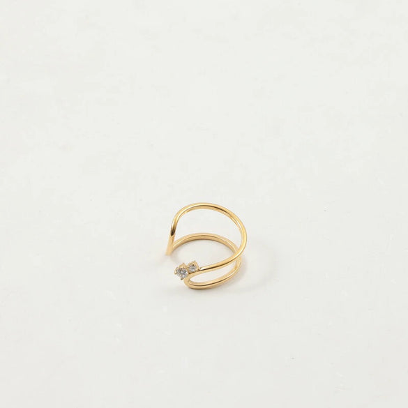 Women's Open End Titanium Steel Ring With Zirconia And 18K Gold Electroplated Geometric Floral Design