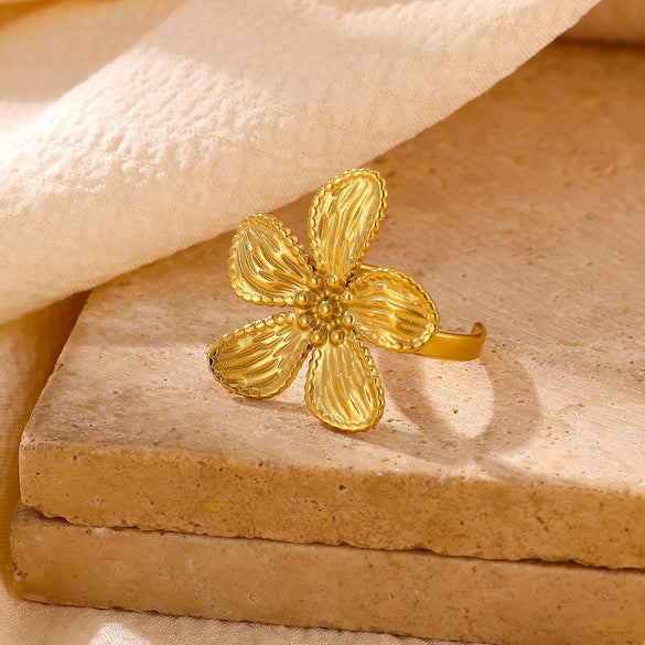 Women's Open Flower Ring In Goldplated Stainless Steel Fivepetal Floral Design With Textured Botanical Style