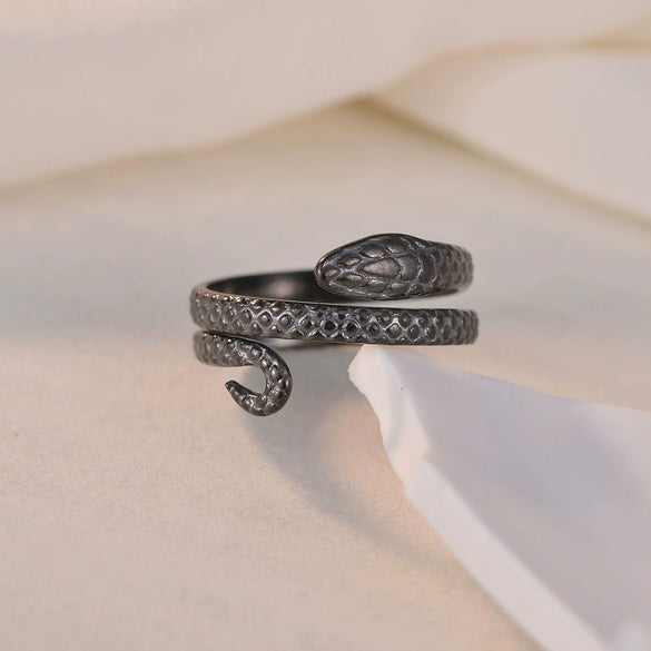 Women's Open Snakeshaped Titanium Steel Ring With Geometric Design And Electroplating