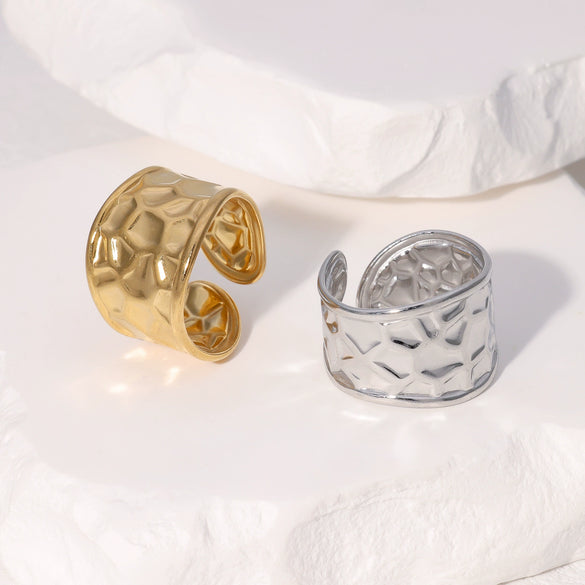 Women's Open Stainless Steel Ring With Water Ripple Light Luxury Style Electroplated